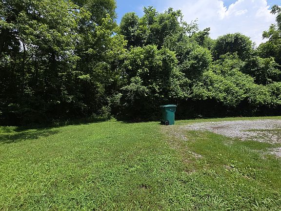 5th image of 13501 Lebanon Rd