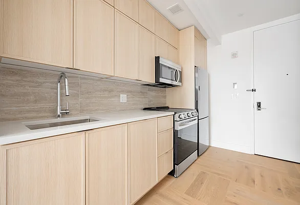 Rented by Watermark Capital Management LLC | media 5