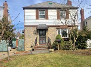 5829 215th St, Bayside Hills, NY 11364