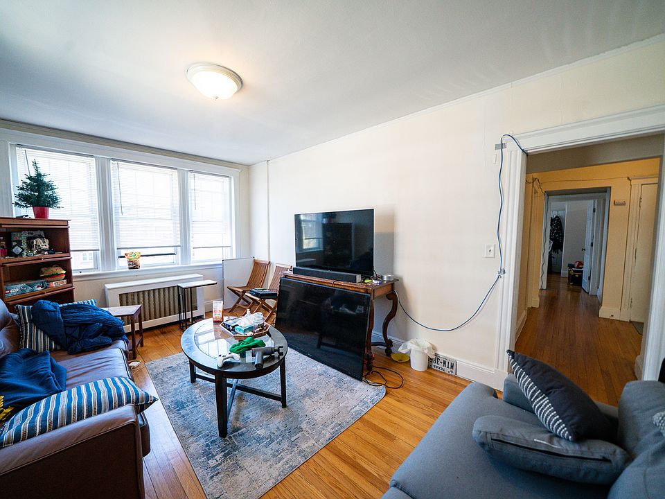 1st image of 58 Selkirk Rd APT 12