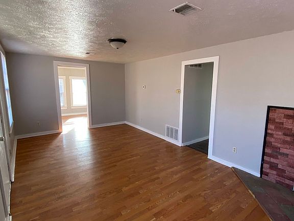 3rd image of 1705 3rd Ave