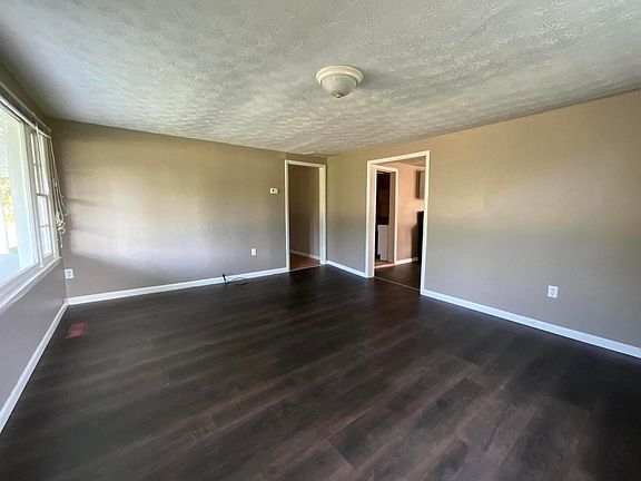 5th image of 3745 W Highway 635