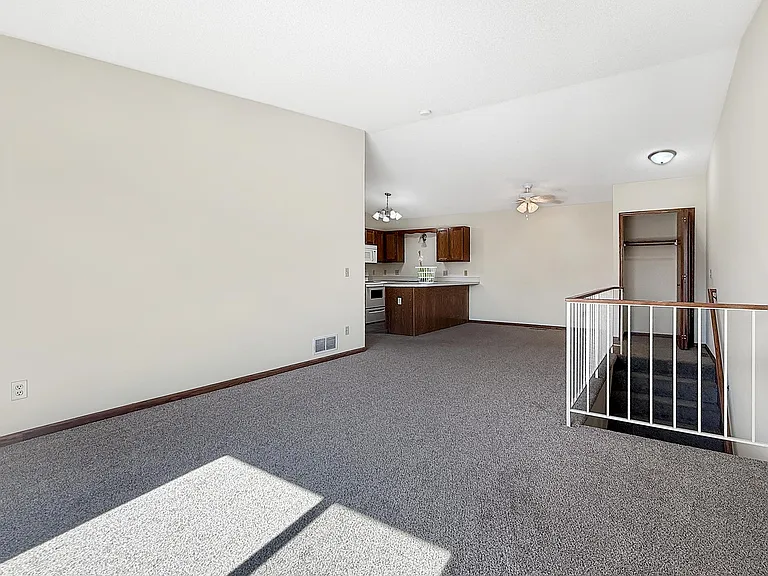 Parkview Manor — Photo 31