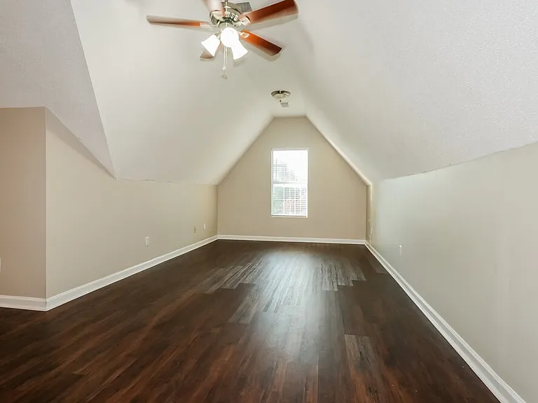 90 Oak Ridge Cv — Photo 14
