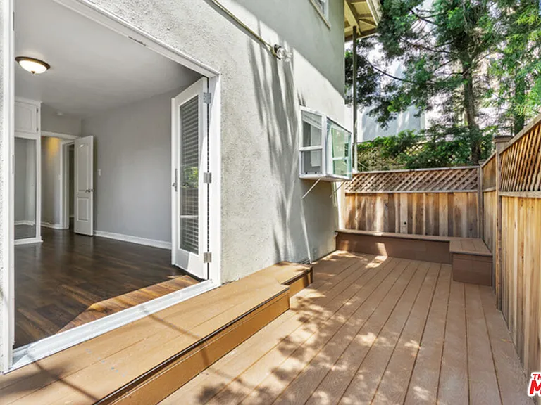 920 Westbourne Dr #9 — Photo 12