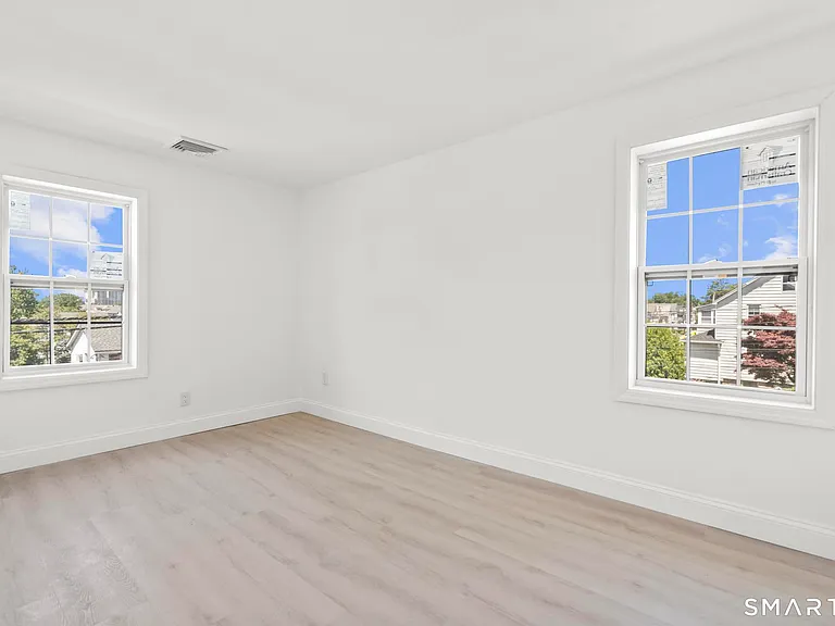 64 Soundview Ave #3 — Photo 13