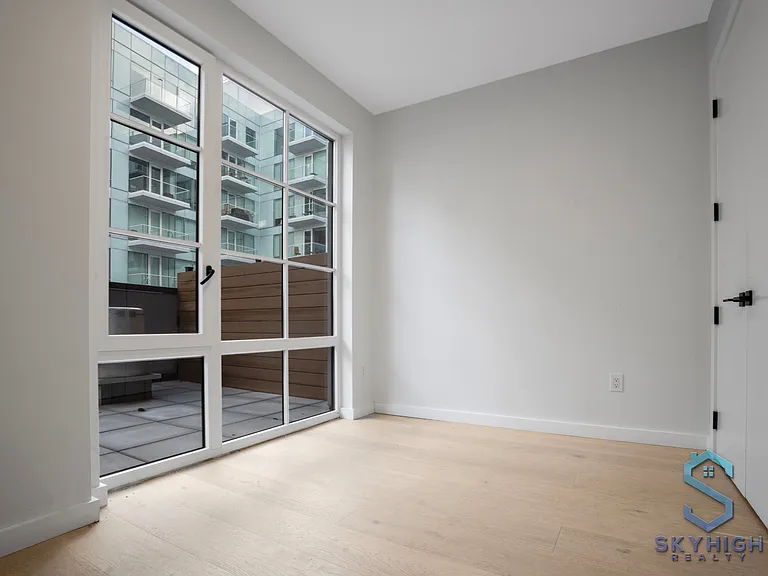 37-25 32nd St #5B — Photo 12
