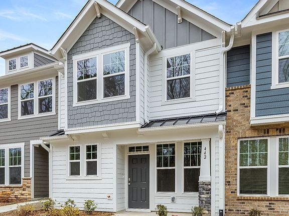 2nd image of 442 La Maison Ave