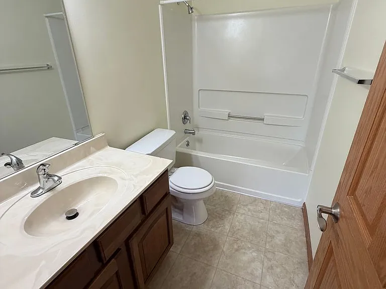 1114 W Depoy Dr — Photo 15