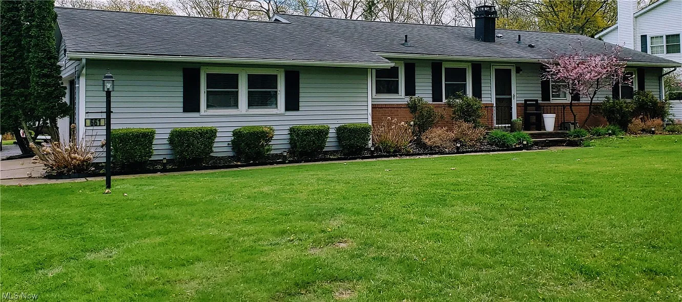 661 Sunnyside Rd photo 1
