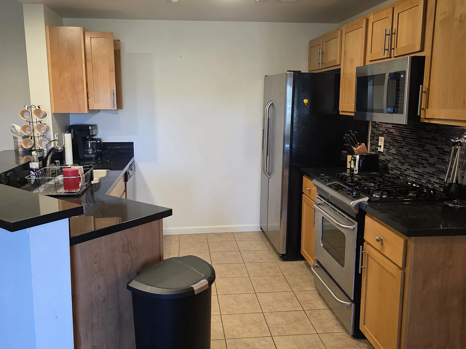 1 bed, 849 sqft, $1,825 — Photo 1