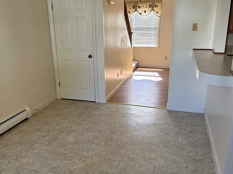 22 River City Dr #B — Photo 4