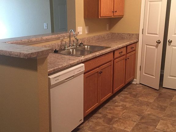 2nd image of 2118 Ringgold Ct #208