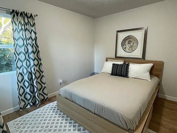 2nd image of 3132 30th St #32
