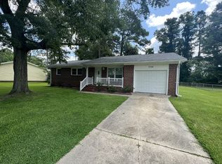 2530 Country Club Rd, Jacksonville, NC 28546