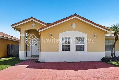 957 NW 128th Pl Photo 1