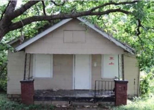 1st image of 3021 Elmwood Ave