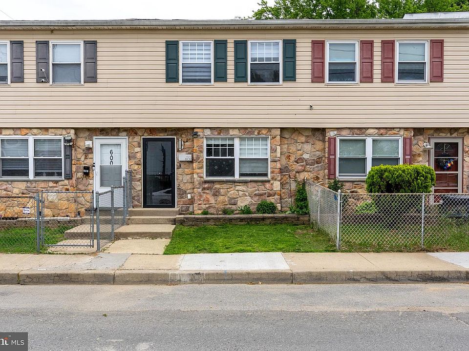 1st image of 602 Townsend St