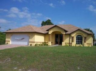 835 Spaulding St E, Lehigh Acres, FL 33974