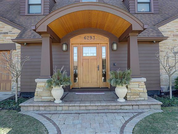 2nd image of 6293 N Kolmar Ave