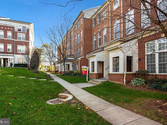 3rd image of 4475 A Beacon Grove Cir