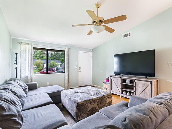 5th image of 631 Timber Bay Cir E