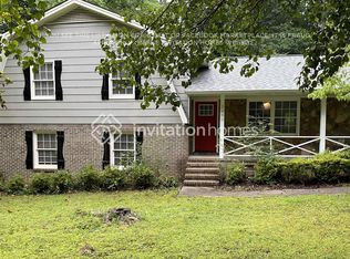 2400 Lansdowne Ct, Lawrenceville, GA 30044