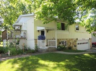 126 N 16th Pl, Sturgeon Bay, WI 54235