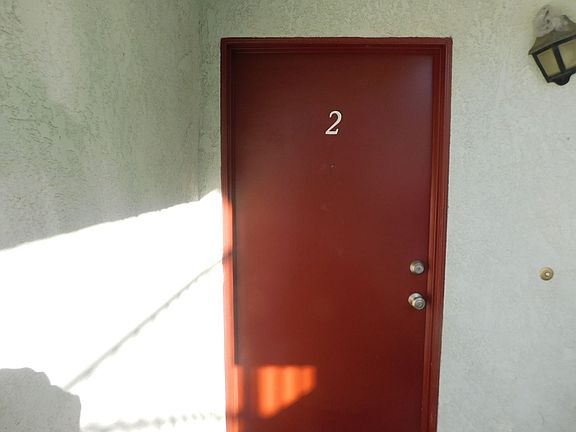 4th image of 9522-9528 Walker St #2