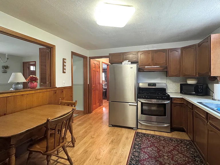 293 Birch Bluffs Dr — Photo 3