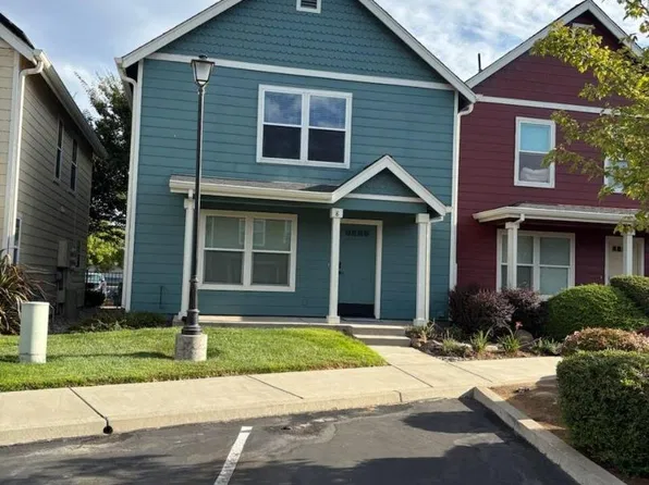 2099 Hartford Dr Unit 8, Chico, CA 95928
