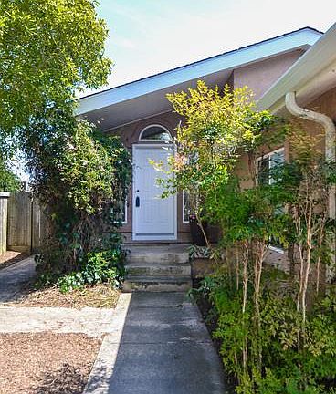 2nd image of 170 Carmel Ave