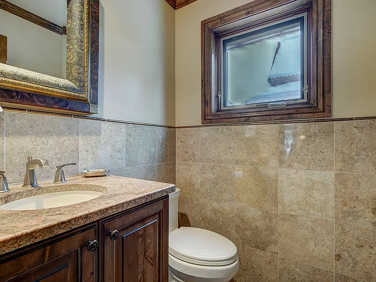 4230 Spruce Way — Photo 32
