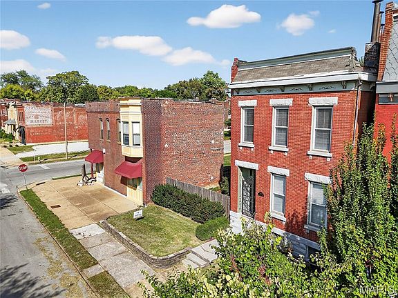 3rd image of 2751 Shenandoah Ave