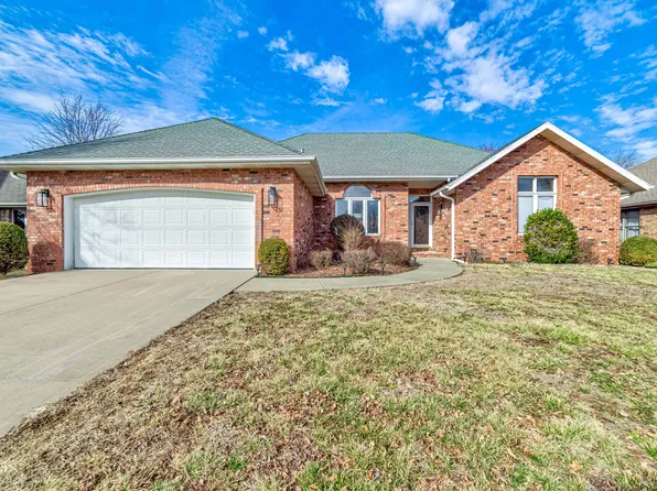 2467 S York Ave, Springfield, MO 65807