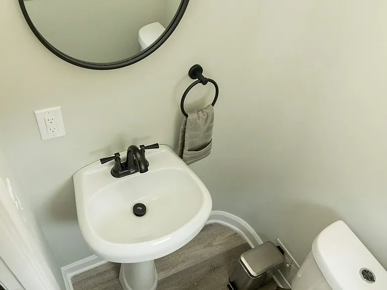 3898 Salisbury Rd — Photo 8