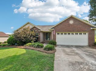 203 Royal Ave, Albemarle, NC 28001