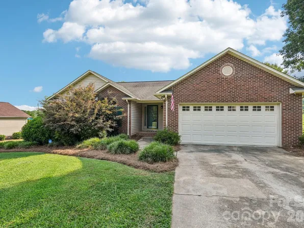 203 Royal Ave, Albemarle, NC 28001