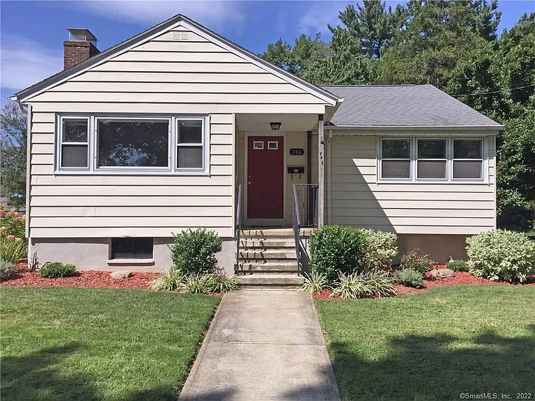 746 Lincoln Ave — Photo 31