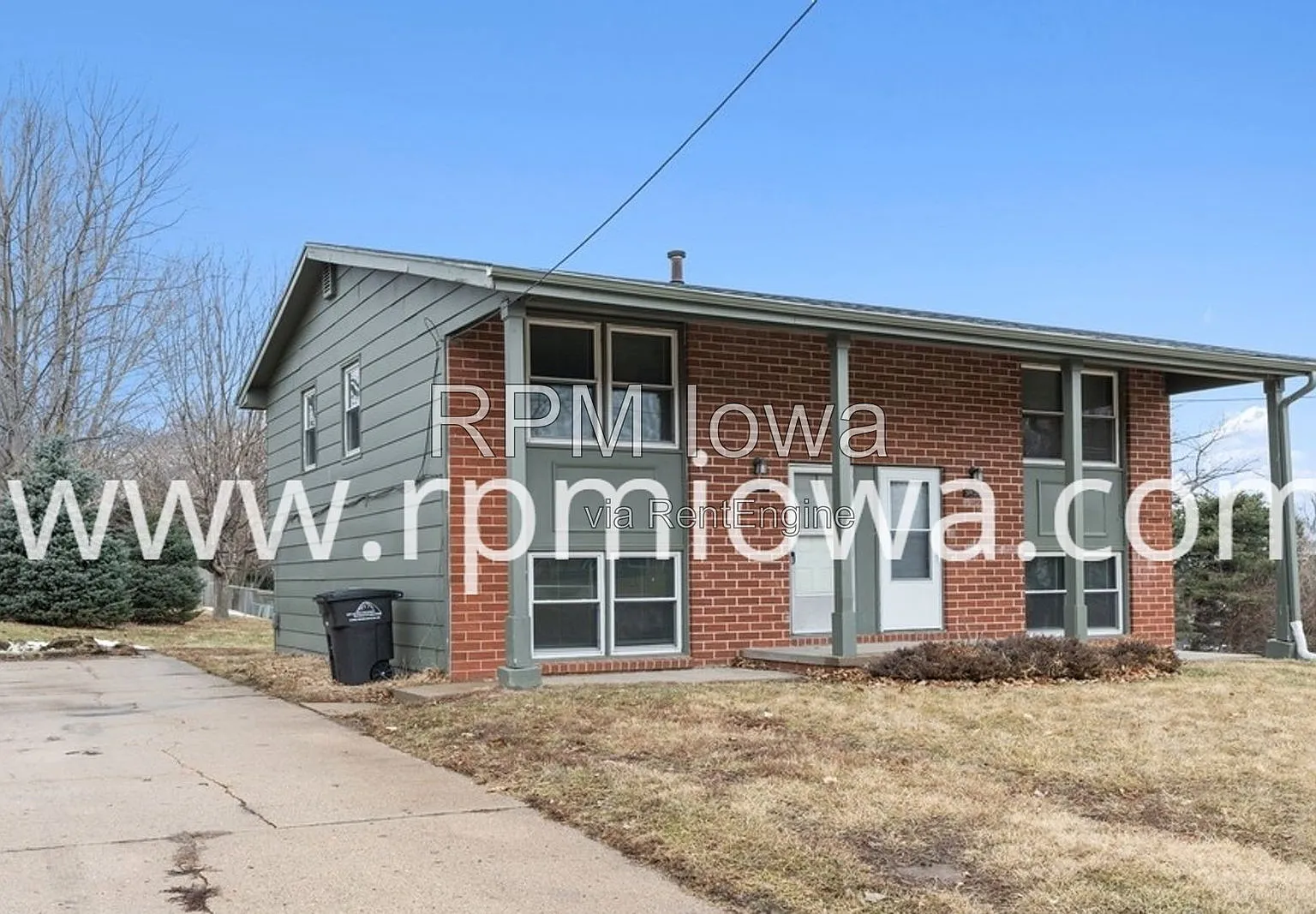 2 bed, 1.0 bath, 490 sqft, $1,145 — Photo 2