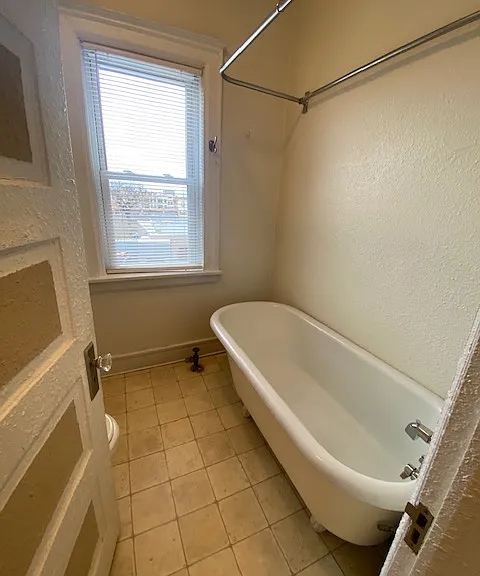 2616-20 Hennepin Ave S — Photo 9