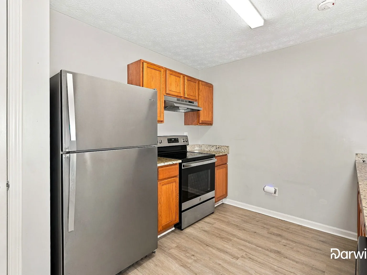 3 bed, 2.0 bath, 1612 sqft, $1,790 — Photo 2