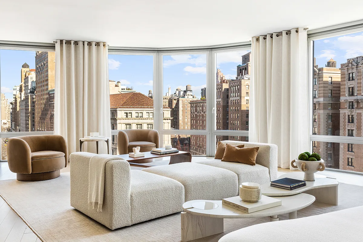 212 West 72nd St Unit 4H  