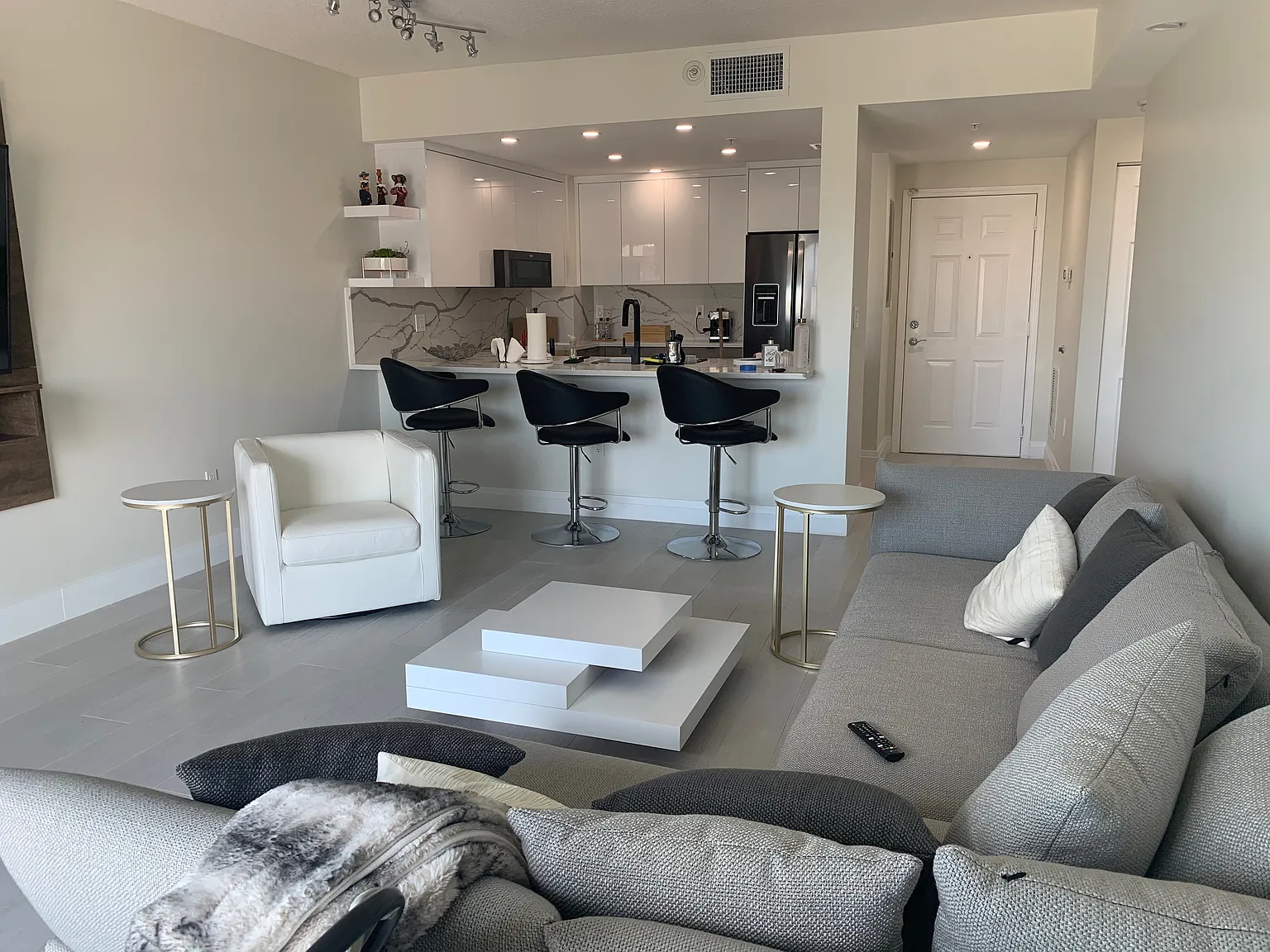 50 Menores Ave — Photo 1