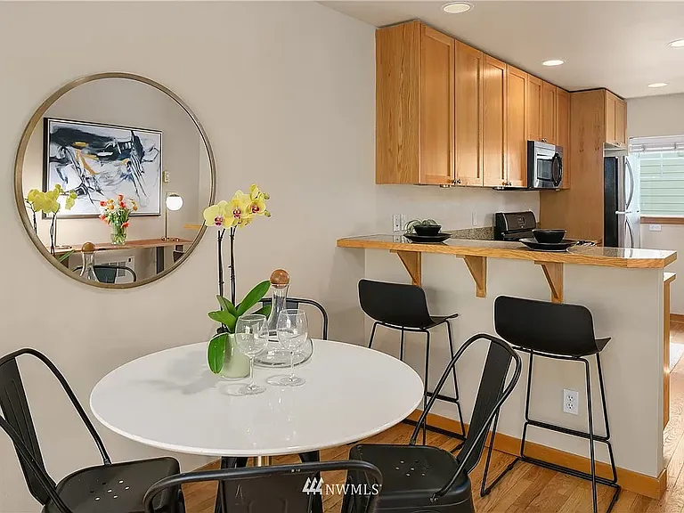 116 N 104th St #B — Photo 5