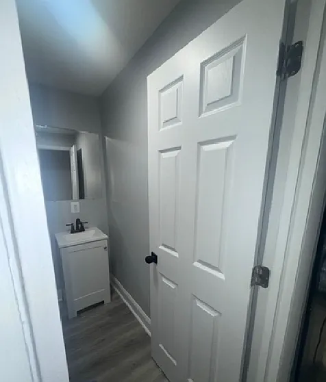 439 E Lorraine Ave — Photo 7