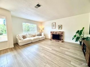 2471 Westvale Court, Santa Rosa, CA 95403