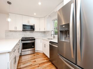 11464 226th St, Cambria Heights, NY 11411