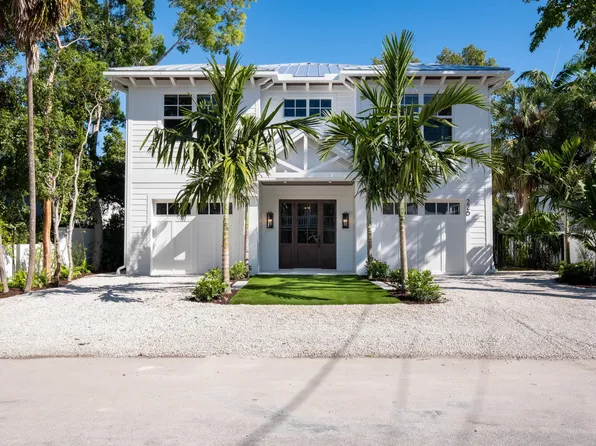 226 Navajo St, Plantation Key, FL 33070