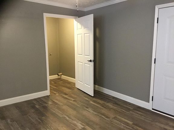 5th image of 212 Oneal St